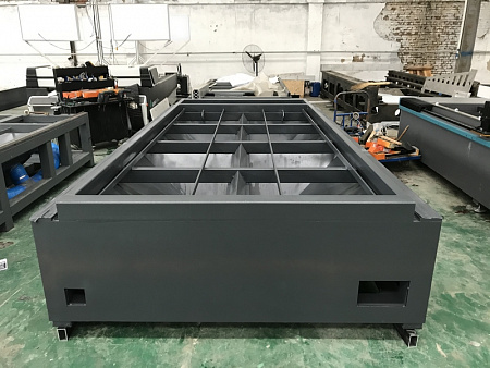Оптоволоконный лазерный станок для резки металла MetalTec 1530 B (RECI-1000 W) купить в Новосибирске - rodan.ru