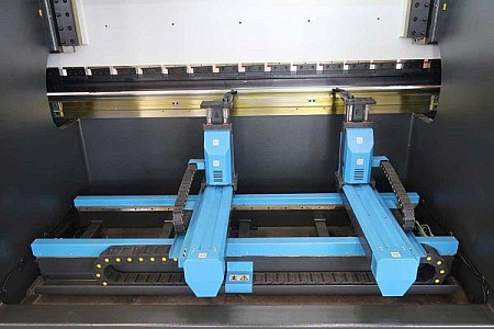 MetalTec HBC 110/3100 Листогибочные гидравлические прессы с ЧПУ