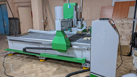 Фрезерный станок с ЧПУ по дереву WoodTec H 1625 купить в Новосибирске - rodan.ru